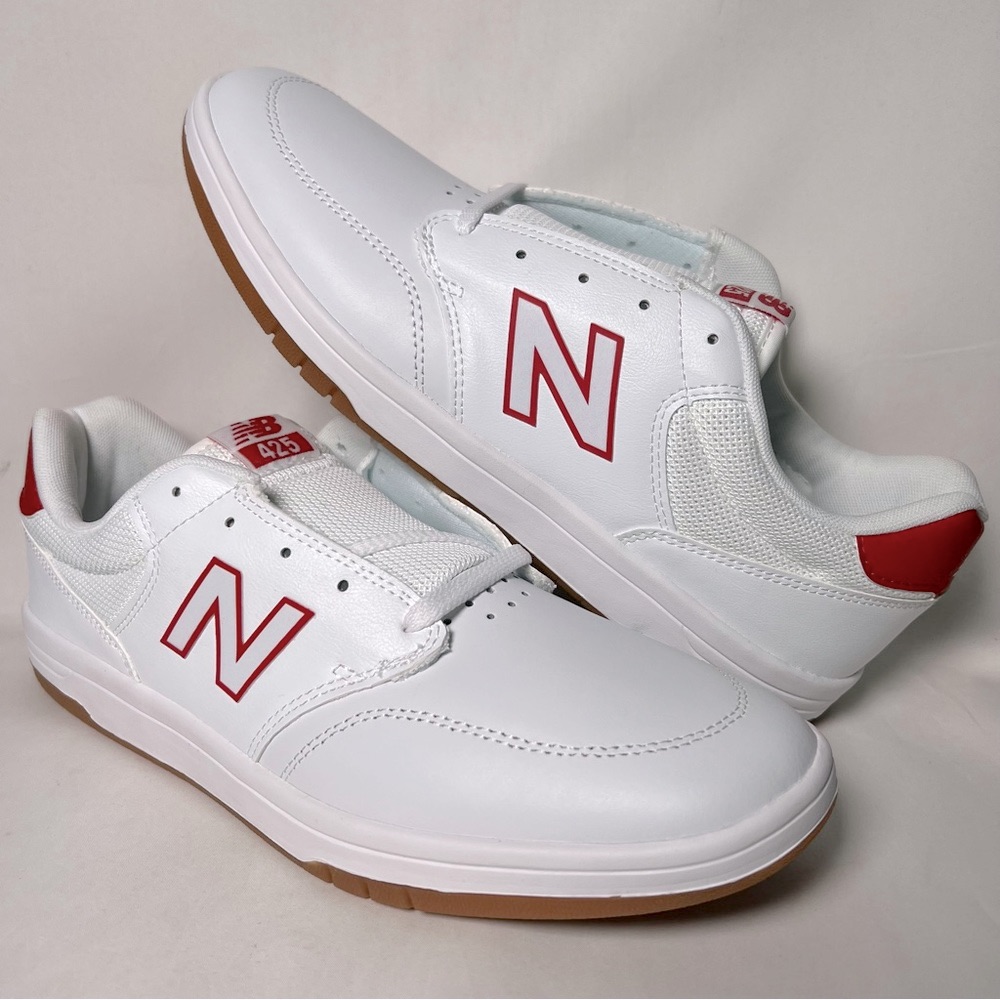 New Balance 425